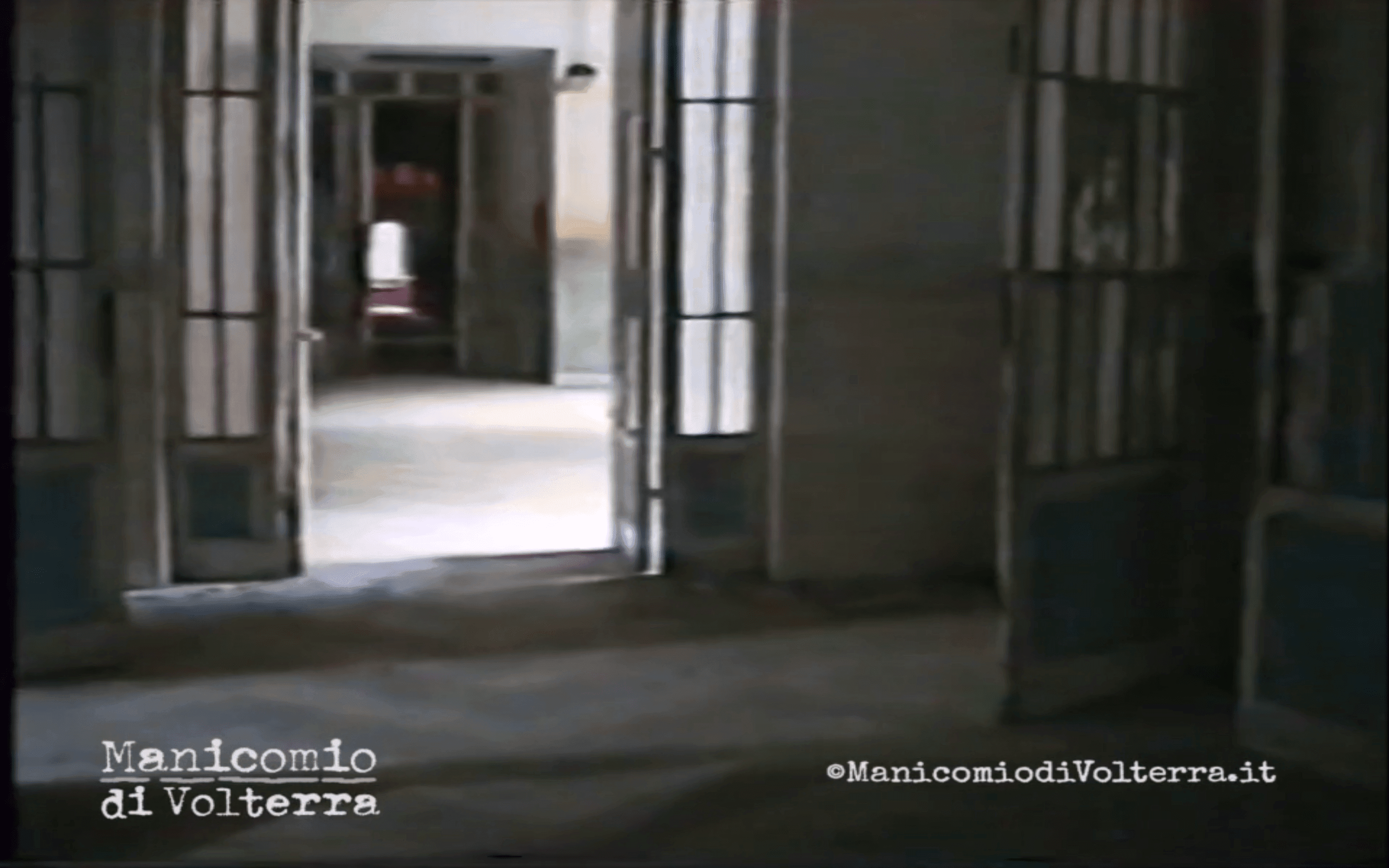 TG2 STORIE: gli scavi dei degenti al teatro romano e NOF4 - Manicomio di Volterra Padiglione Ferri: raro video amatoriale anni ‘90