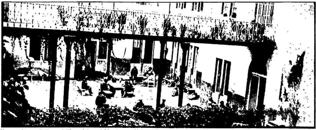 Chiude a Volterra la «fabbrica dei matti» (1979) - Manicomio di Volterra Chiude a Volterra la «fabbrica dei matti» - un vecchio padiglione dell'ospedale psichiatrico di Volterra