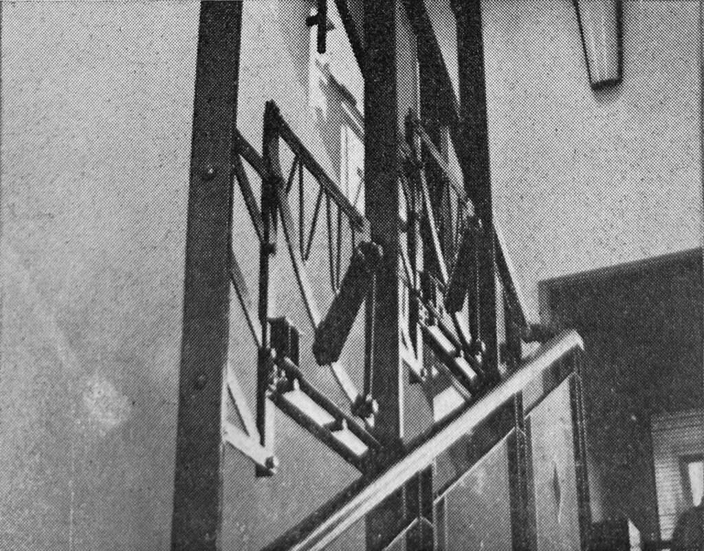 Fermento di lavori all'Ospedale Psichiatrico (1972) - Manicomio di Volterra Fermento di lavori all'Ospedale Psichiatrico (1972) - particolare della balaustra dello Zacchia
