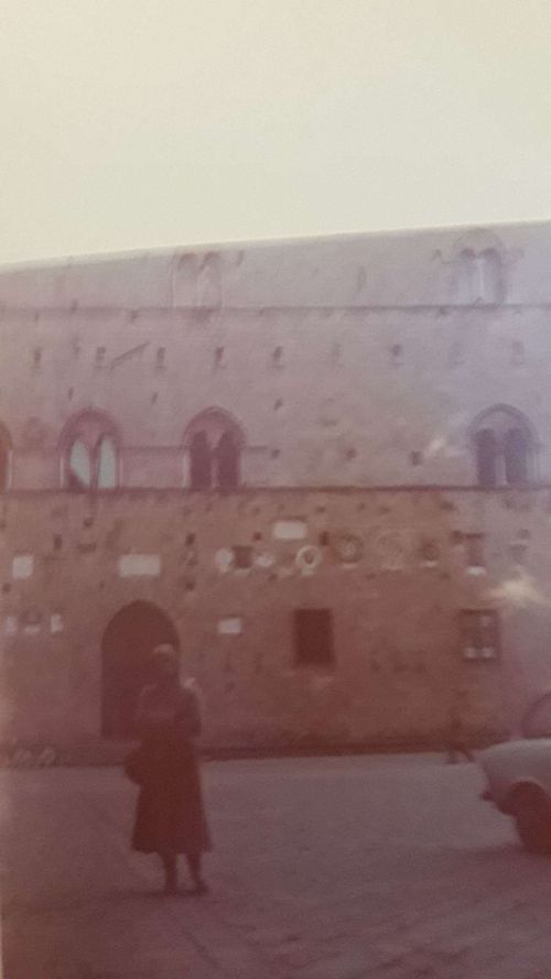 Ricordi di una tirocinante (1978) - Manicomio di Volterra Ricordi di una tirocinante (1978)